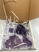 Load image into Gallery viewer, Amethyst Premium Mixed Crystal Gift Set
