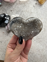 Load image into Gallery viewer, Premium Agate Druzy Heart Crystal
